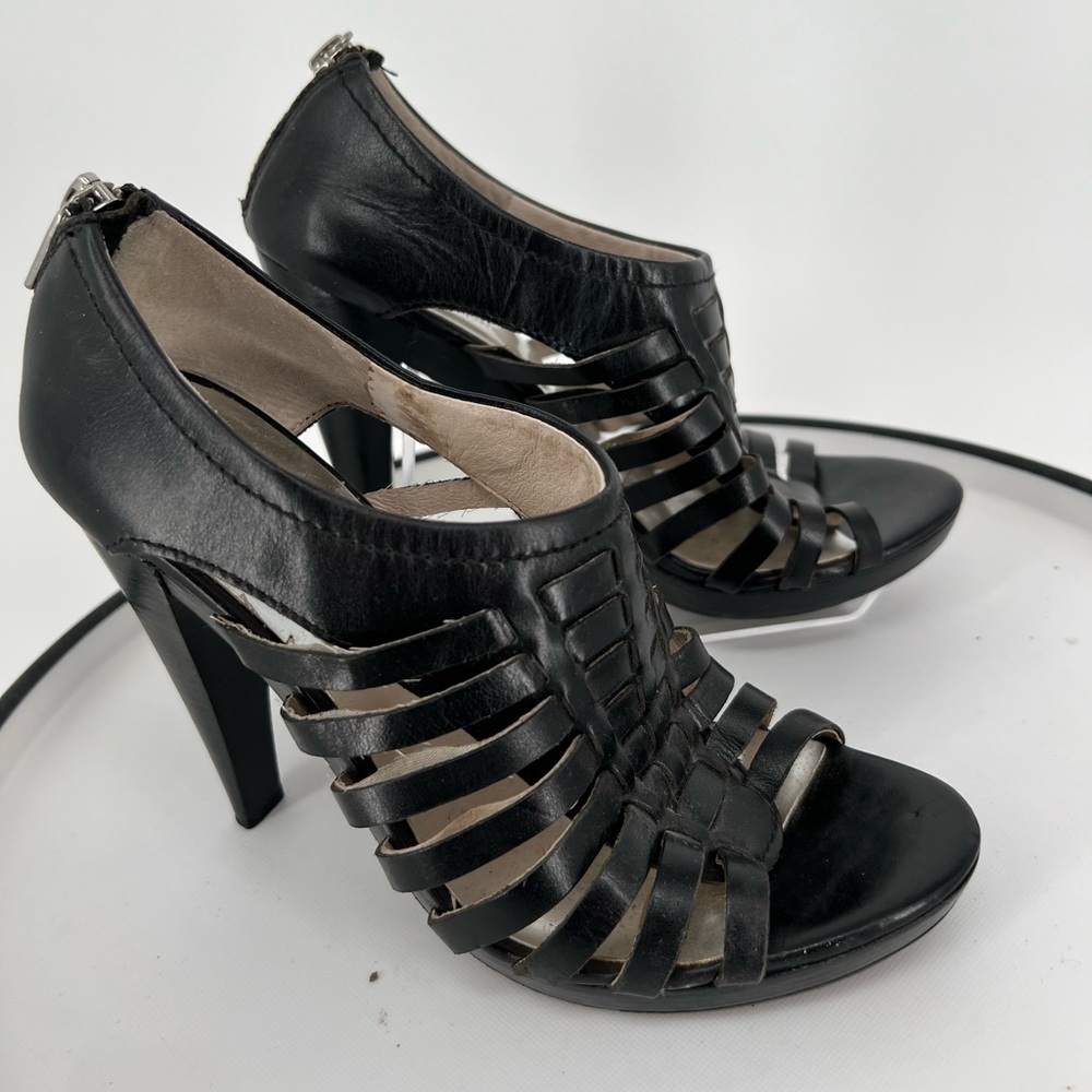 MICHAEL MICHAEL KORS BLACK LEATHER‎ HEELS